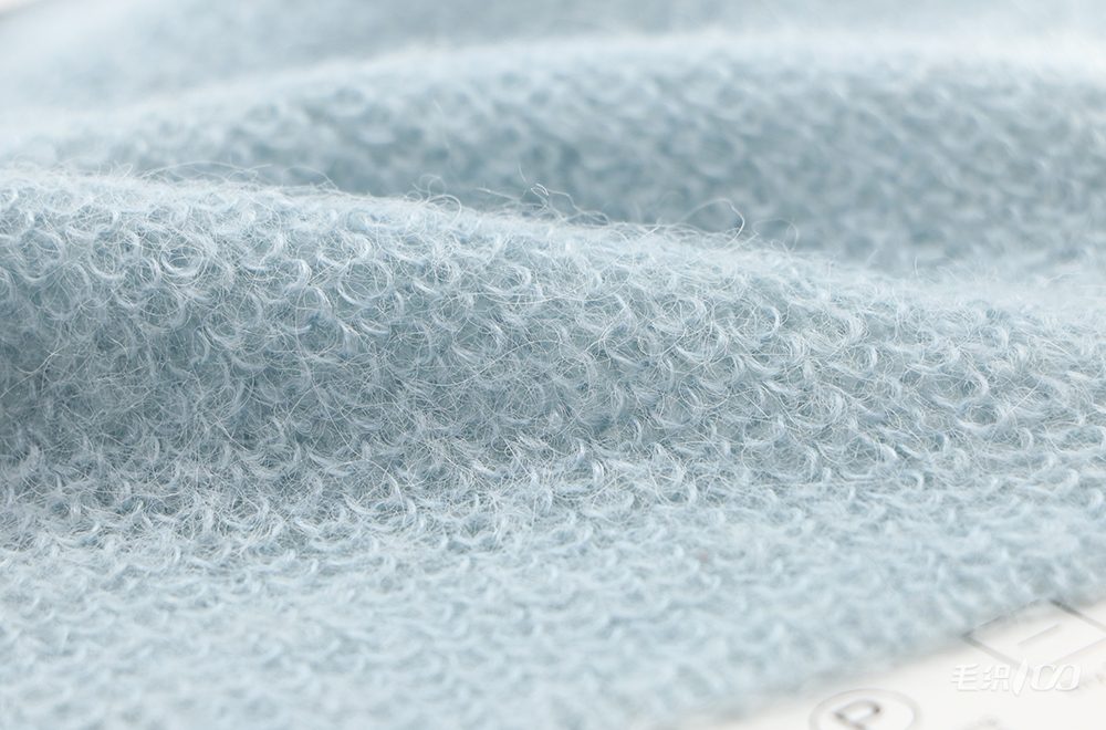 13NM Golden Alpaca Brushed Yarn