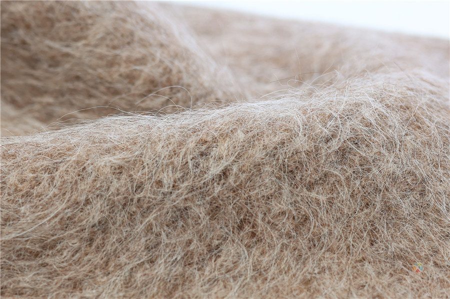 8NM Suri Alpaca Brushed Yarn