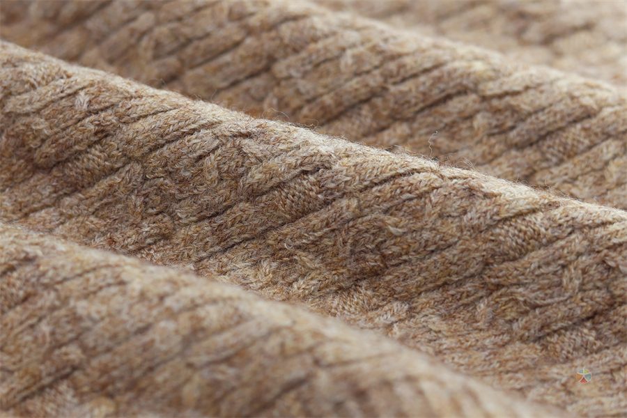 28NM Faux Rabbit Fiber Yarn Core-Spun Yarn