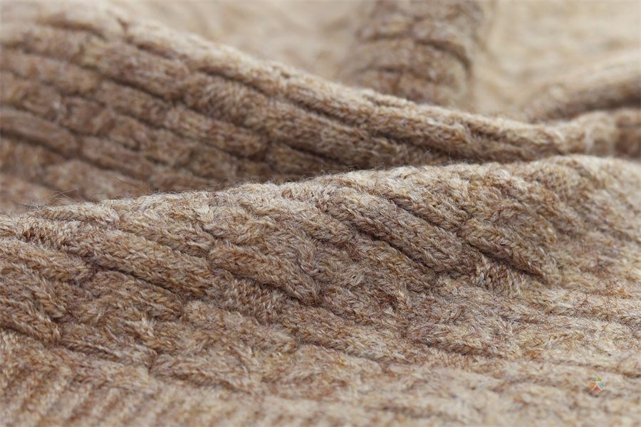 28NM Faux Rabbit Fiber Yarn Core-Spun Yarn