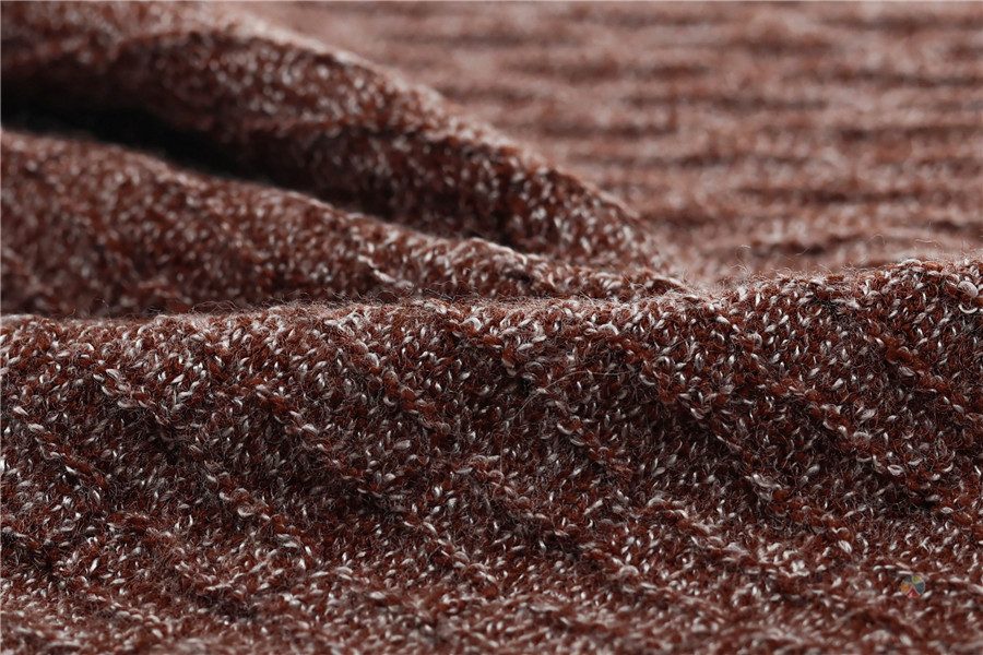 Iridescent Core-spun Yarn